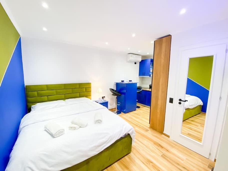 City Center 12 - Tirana Way Apartments エクステリア 写真